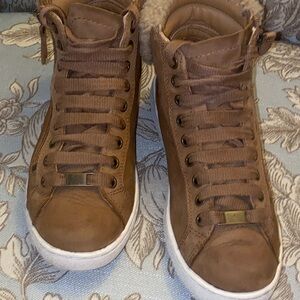 UGG CHESNUT SUEDE “OLIVE” HIGH TOP SNEAKER WOMEN’S SIZE 7